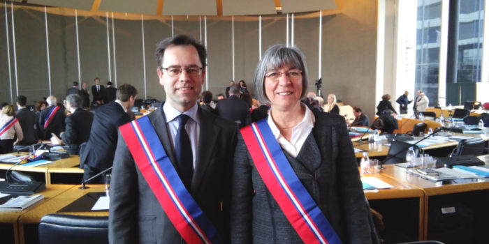 Une opposition déterminée et constructive